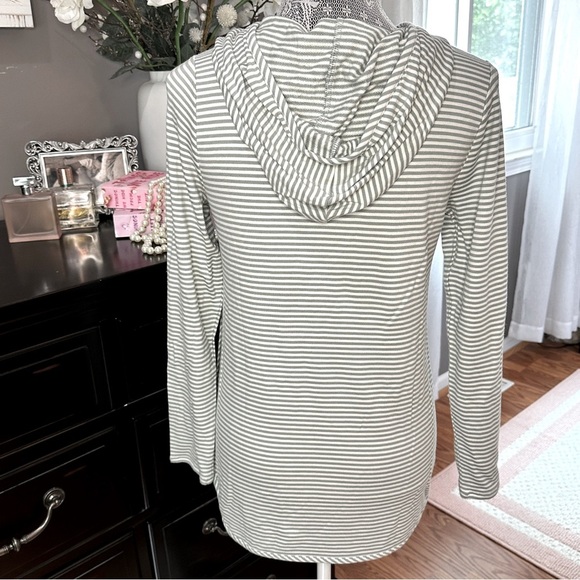 Market & Spruce Sage White Striped Lightweight Hoodie Size S - Picture 7 of 13